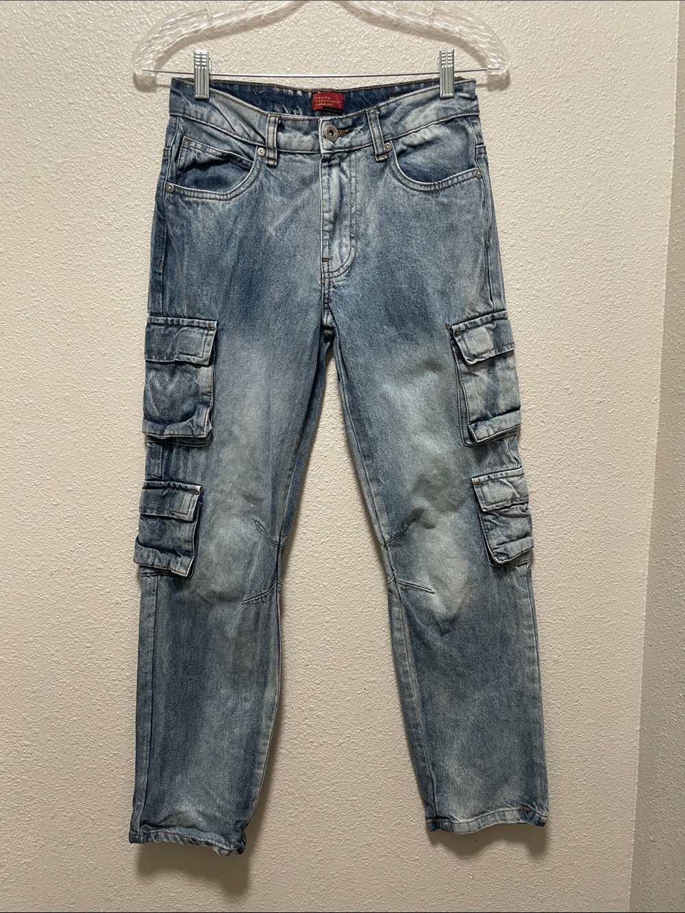 Women’s Straight Leg Cargo Jeans - Light Wash Blue